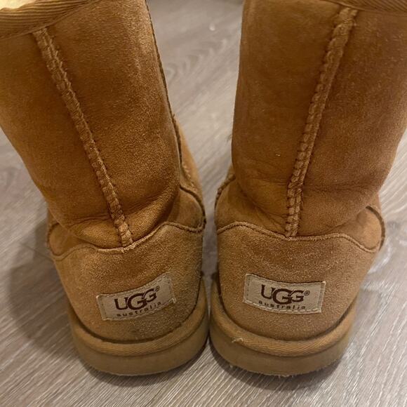 UGG Cozy Tan Suede Boots - Picture 4 of 5